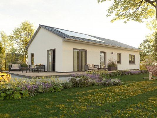 Der Bungalow 100 mit bodentiefen Fenstern und Gartenblick – barrierefrei, modern und flexibel nutzbar