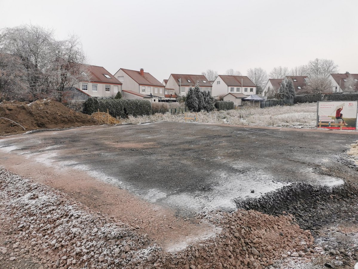 Fertiges Schotterpolster als Start für den Hausbau
