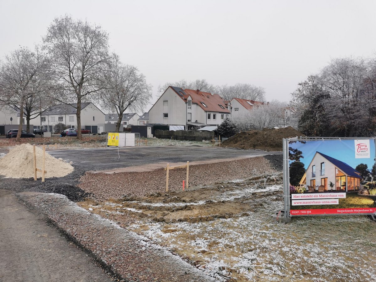 Fertiges Schotterpolster als Start für den Hausbau