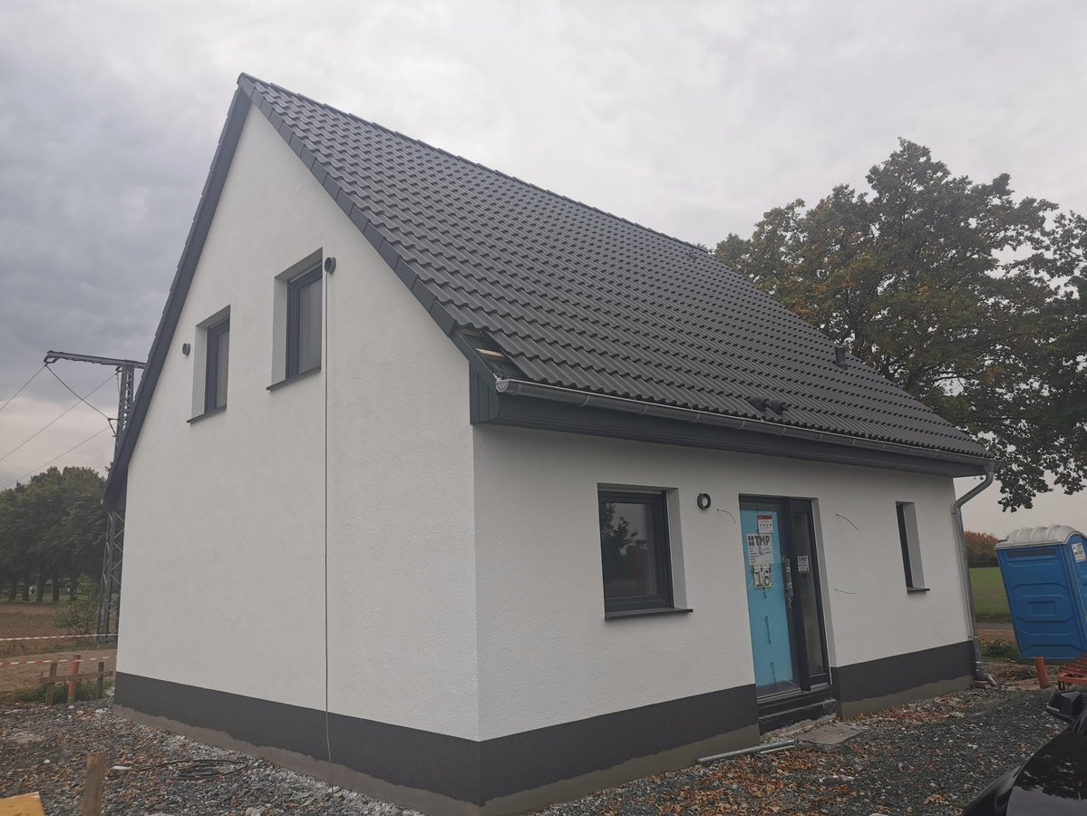 Fertig Haus mit weißen Putz